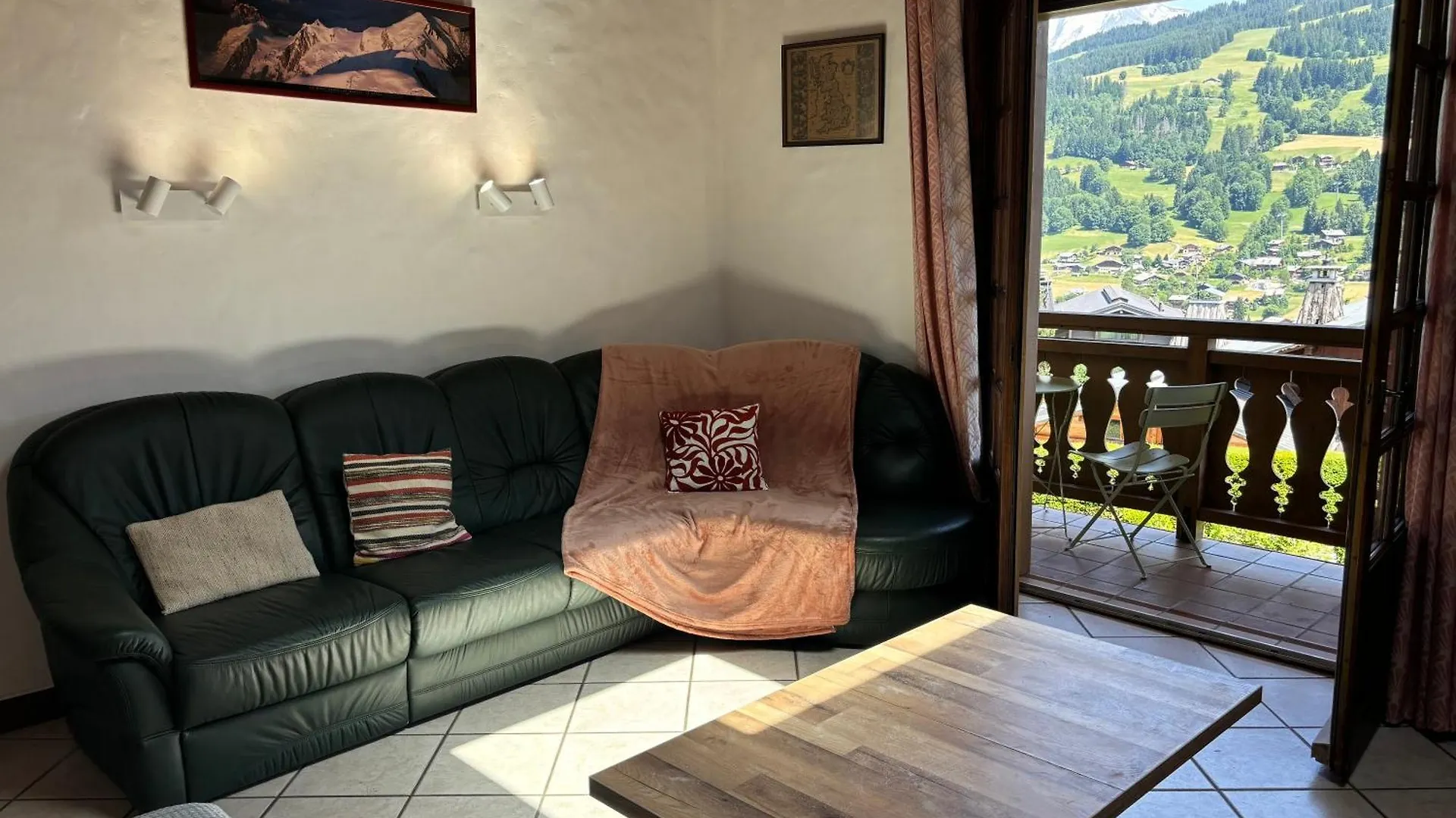 Le Mont Villa Demi-Quartier Feriehus